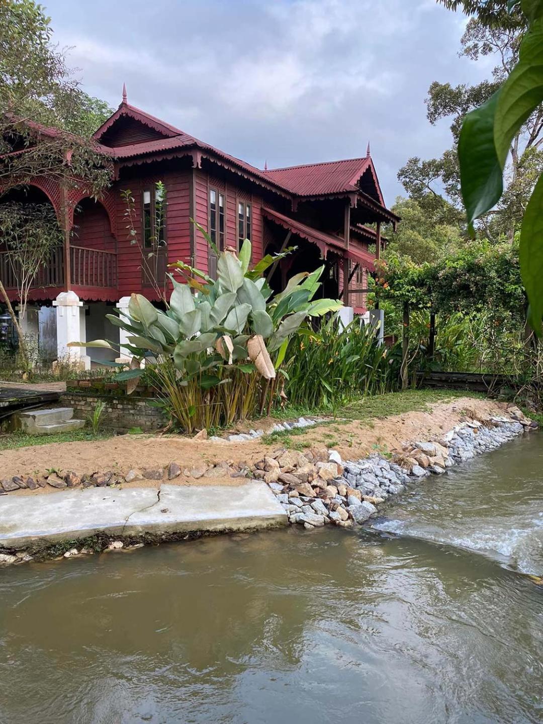 Bagas Zakariah Orchard * Gopeng
