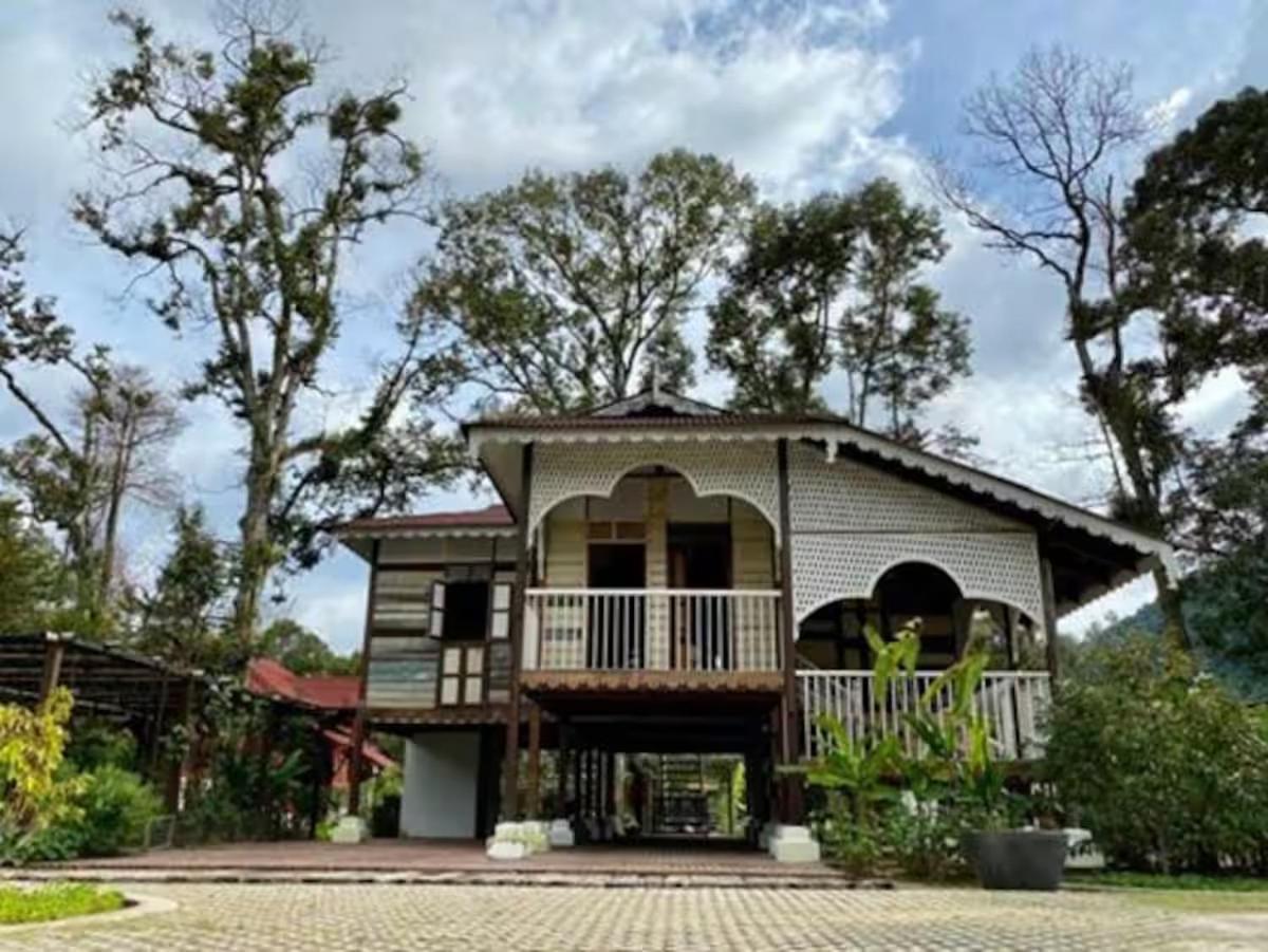 Bagas Zakariah Orchard